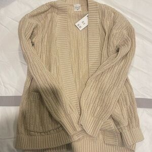 Brand new girls Abercrombie open cardigan size 11/12 in cream color